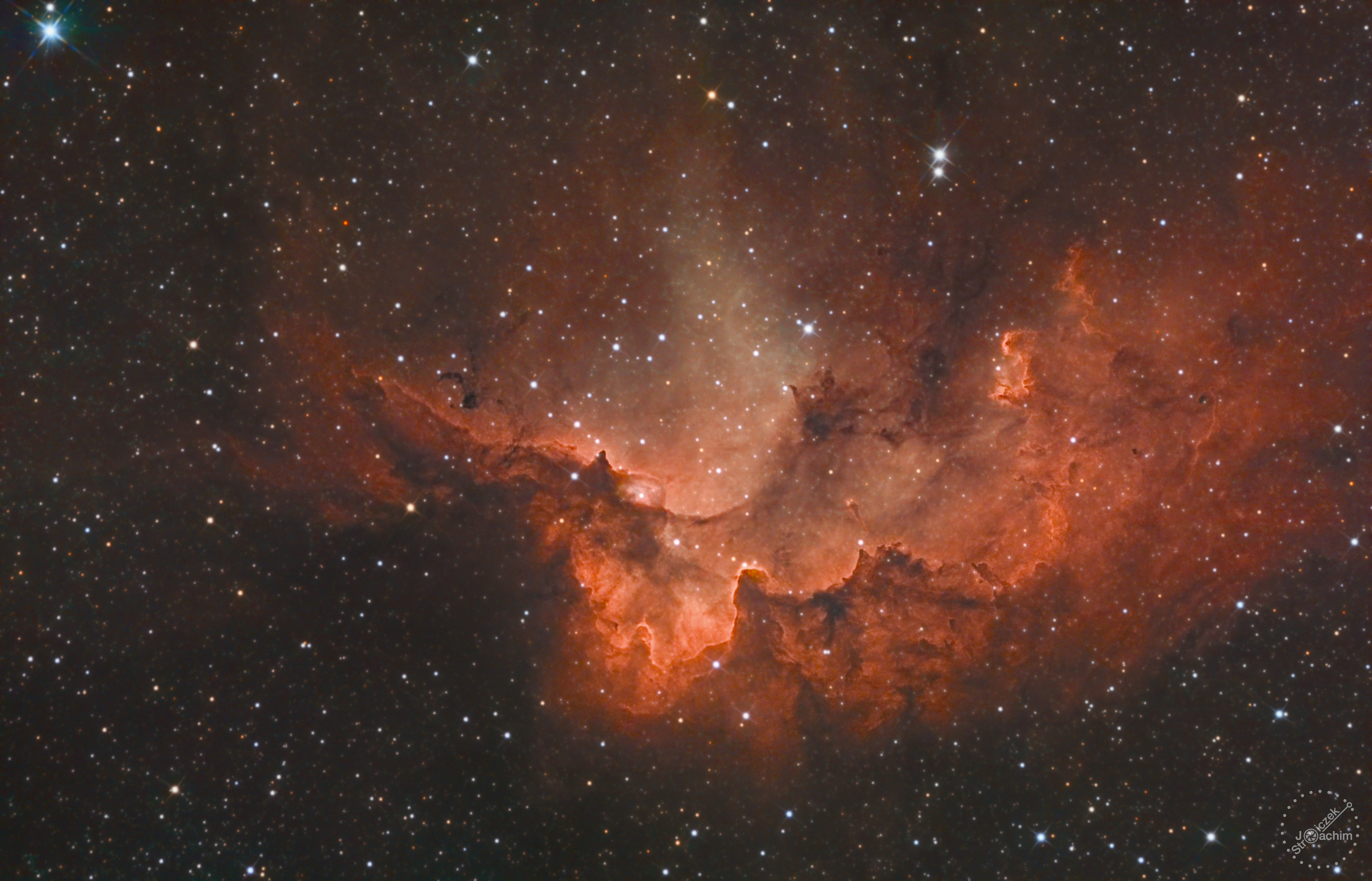 NGC7380 Zaubernebel | 10-21+09-24 | ASI183MC/GT | Celestron C8N | 44x300 DN-Band 20x60 R+G+B 217x300 Ha 20x300 OIII (24,4 Std.)