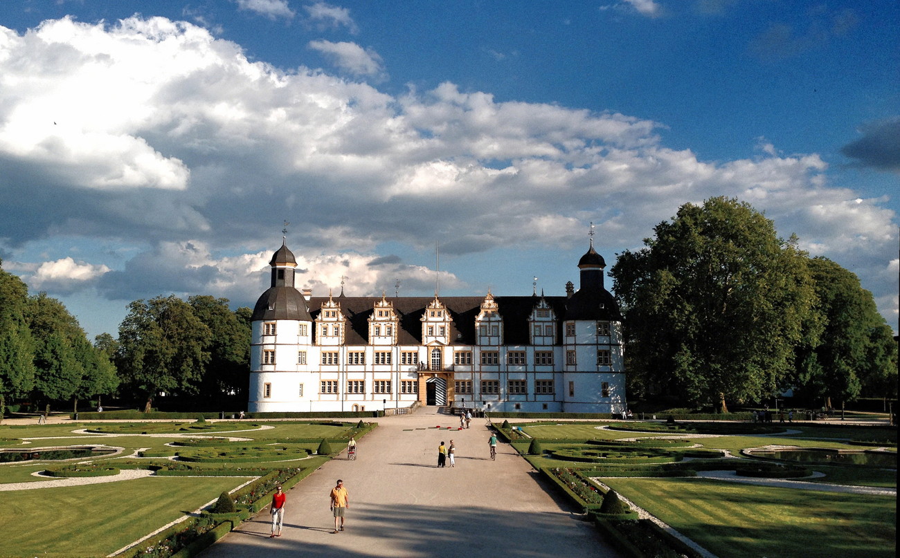 Schloss Neuhaus