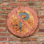 altes Parkverbotsschild.jpg